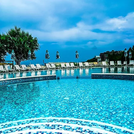 Oasis Del Mare Hotel *